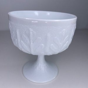 FTD Embossed Textured Leaf Goblet Dish